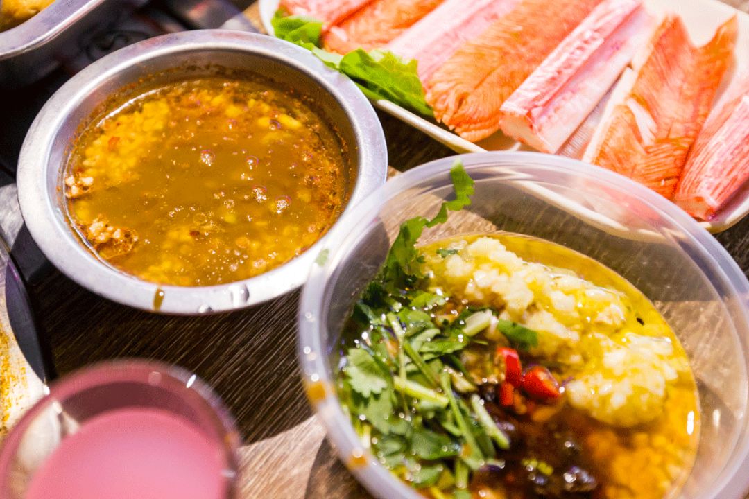 吃完整条恩施街，发现住在青山的才是人生赢家