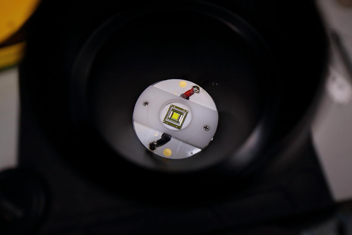 性能怪兽7500流明超级远射雷鸣兔SD90评测#科技快报#