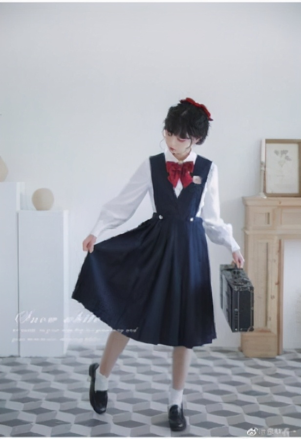 jk制服变化趋势,jk制服属于二次元吗