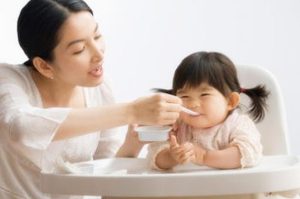 小孩挑食不吃饭家长如何应对,宝宝挑食不吃饭的危害