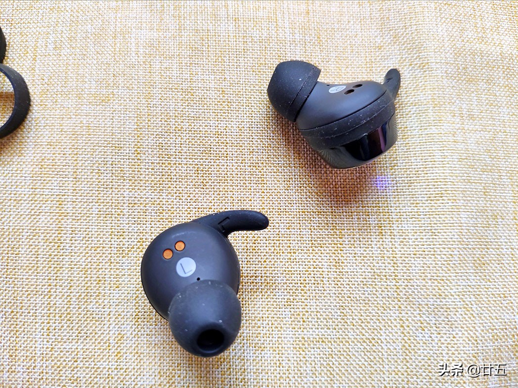 蓝牙耳机不好切歌怎么办？有实体按键的真无线蓝牙耳机体验