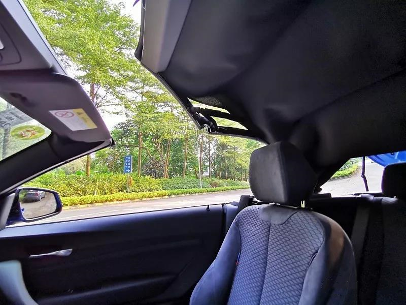 敞篷车兜风的浪漫,敞篷跑车的浪漫