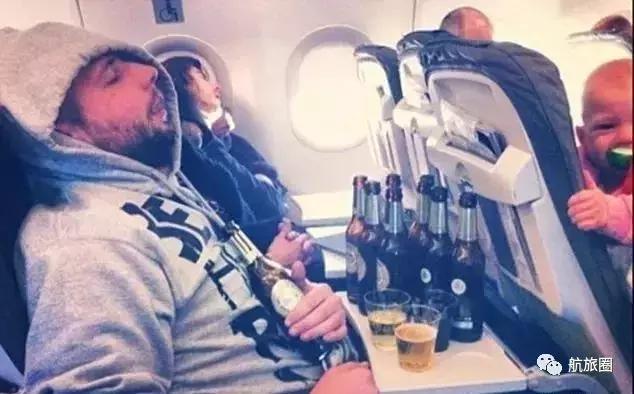 空姐说丨我是空少，男旅客却想牵我的手