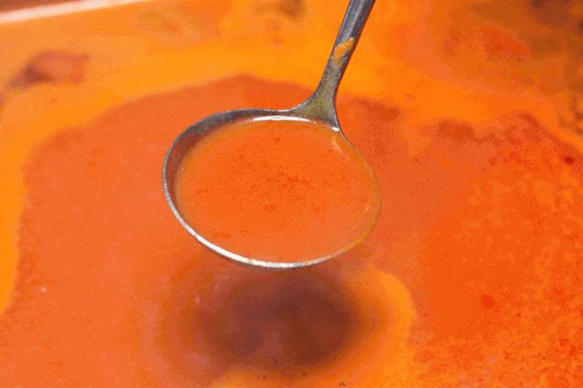 左手鲜香麻辣，右手尺颊生香！8荤6素~成都锦城大院火锅4人99元