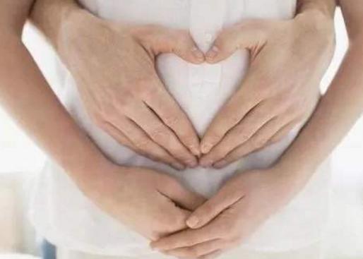 孕早期分泌物黄色会造成胎停吗,怀孕初期分泌物发黄是胎停吗