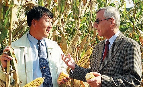 中国最富有的农民：他把玉米种出千亿，自己却不知道上了富豪榜