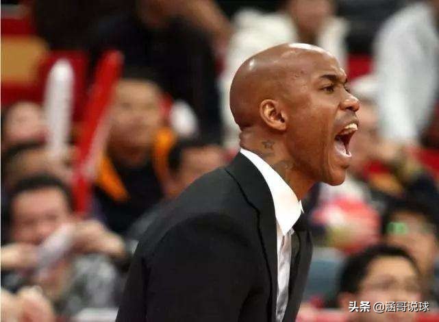 马布里评价乔丹科比詹姆斯,马布里与乔丹合影