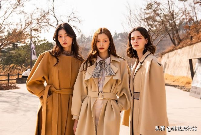 2020春夏巴黎时装周chanel秀场,2022秋冬首尔时装周bonbom