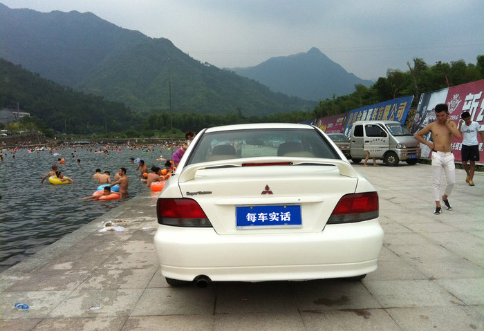 三菱戈蓝哪一款最帅,三菱戈蓝老款鲨鱼头红色