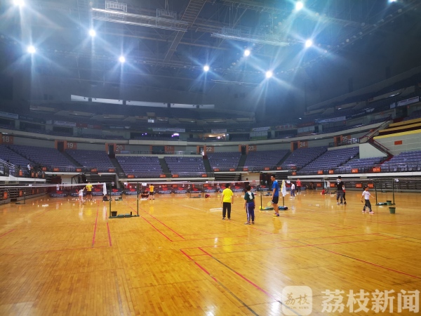 奥体体育场对外开放时间,南京奥体中心体育场免费开放吗
