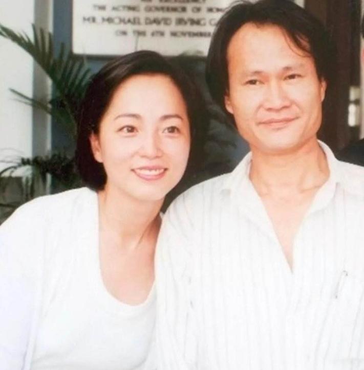 苑琼丹：1997年梦到林正英去世，没想到真应验，如今她过得怎样了