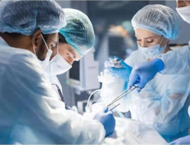 弯腰听到髋骨头咯噔一声,盆骨与腰骨连接处咯咯响什么问题