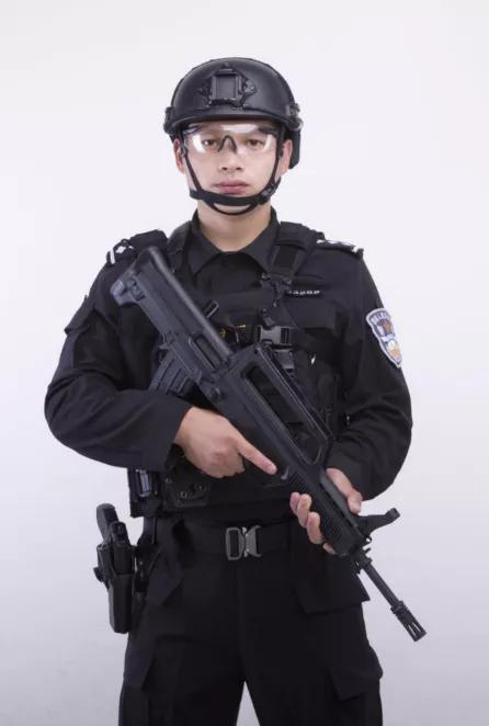 浙江公安特警实战练兵视频,怎样提升公安特警战斗力