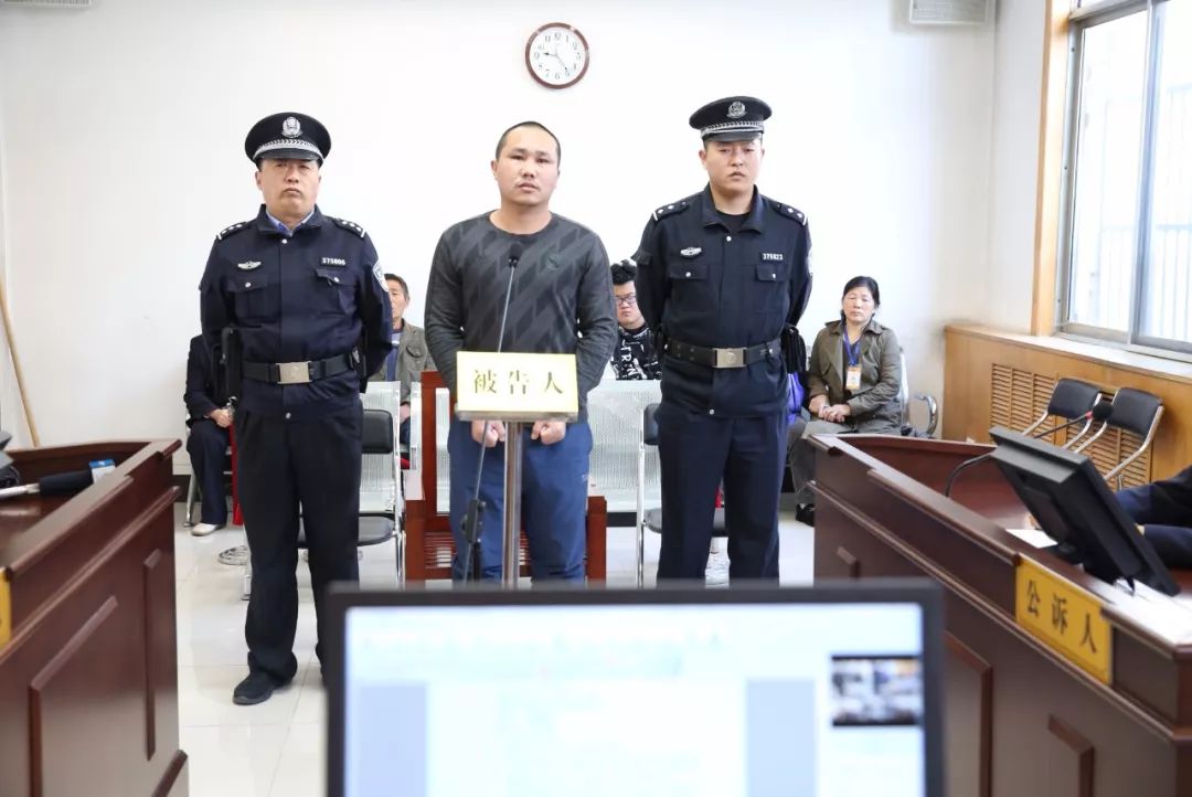 造成被害人或亲属实施自杀行为！7起涉黑恶势力犯罪案件，46人被集中宣判！