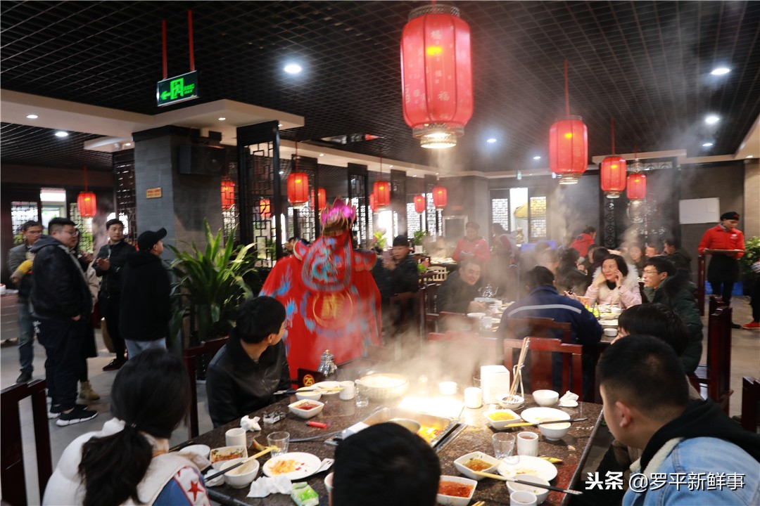 罗平大型购物中心上线，吃喝玩乐购沸腾全城！