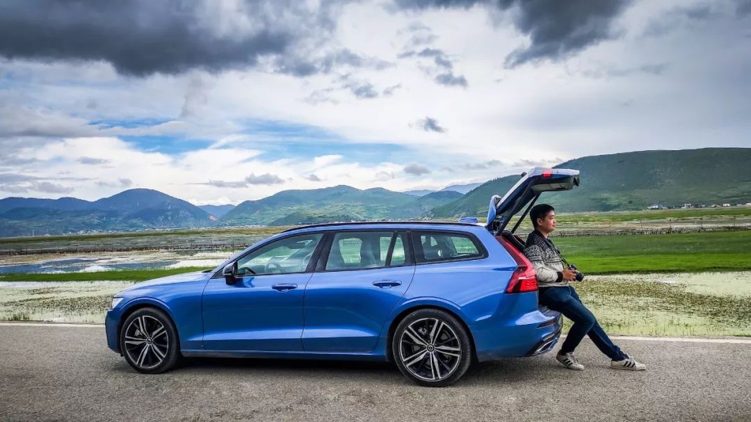 带你领略诗与远方全新沃尔沃v60,试驾沃尔沃v60最新款