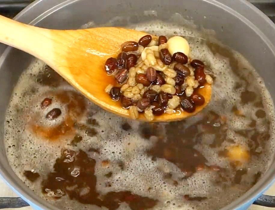 春季养颜补血粥,吃什么粥可美白去皱纹