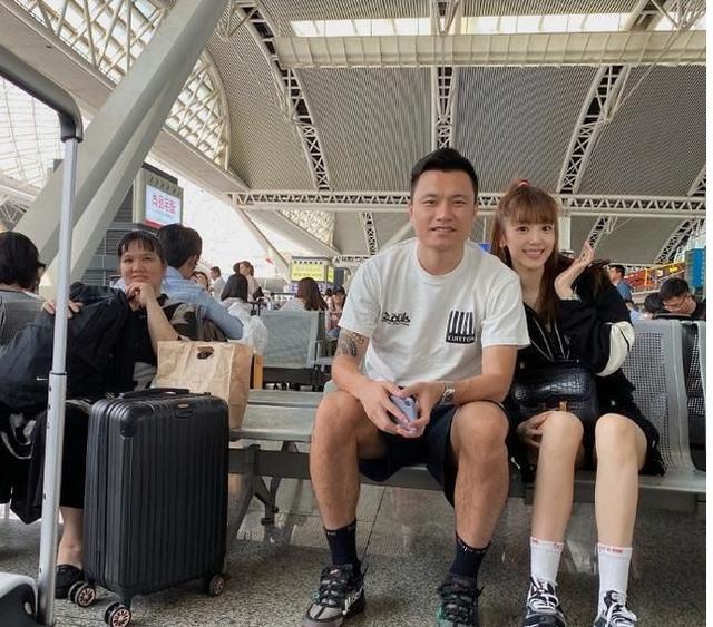 白斩鸡裹脚,白斩鸡足球运动员