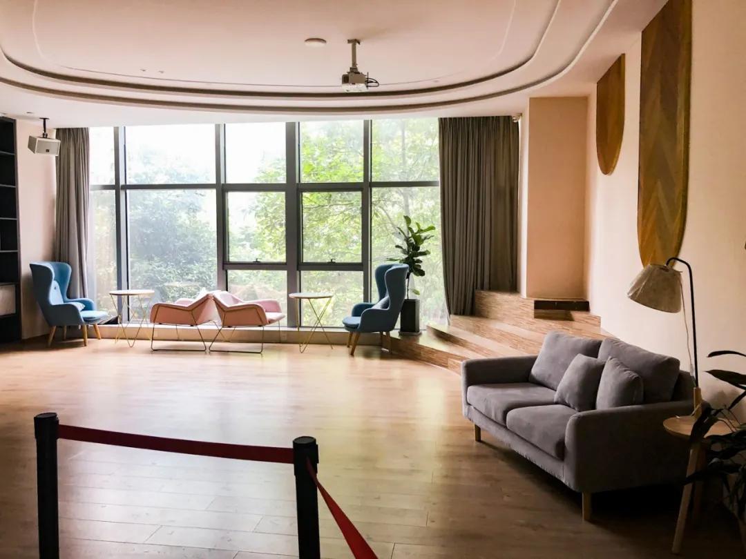 如何选好的舞蹈培训机构,选舞蹈培训学校怎样选该关注什么