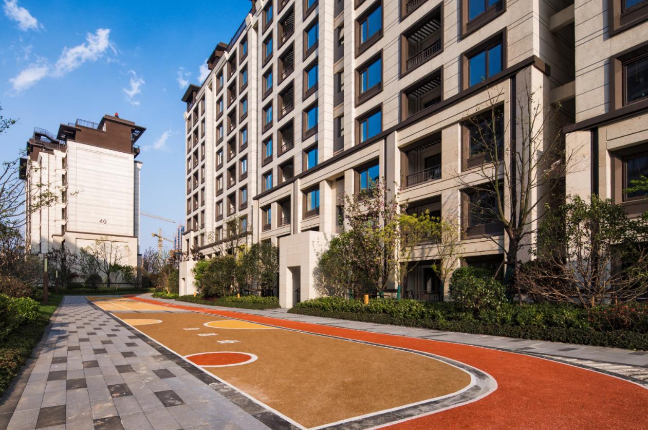 寒冬之下的二手房能买吗,爱不会绝迹万人大合唱