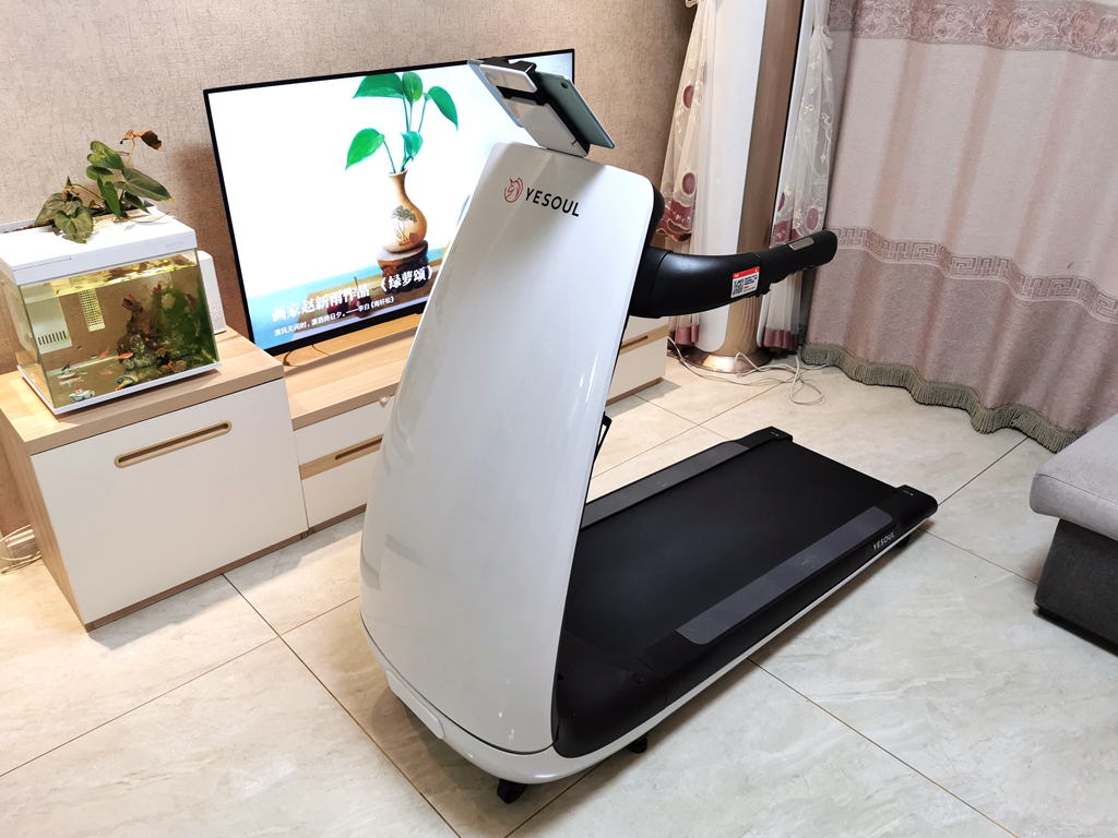 野小兽p30跑步机稳定性怎么样,野小兽折叠跑步机细节展示