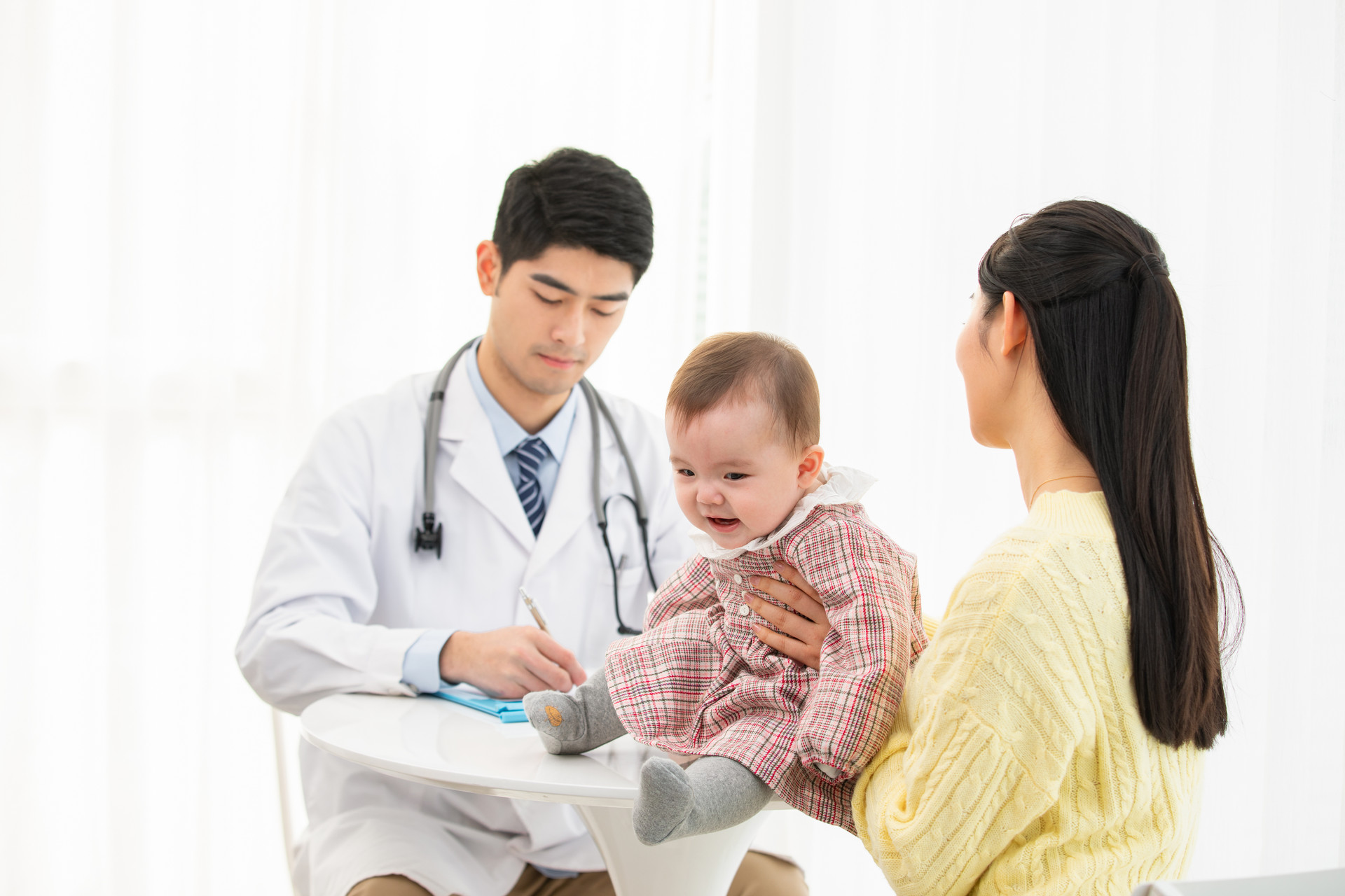 央视消费主张曝光奶粉,央视点评配方奶粉