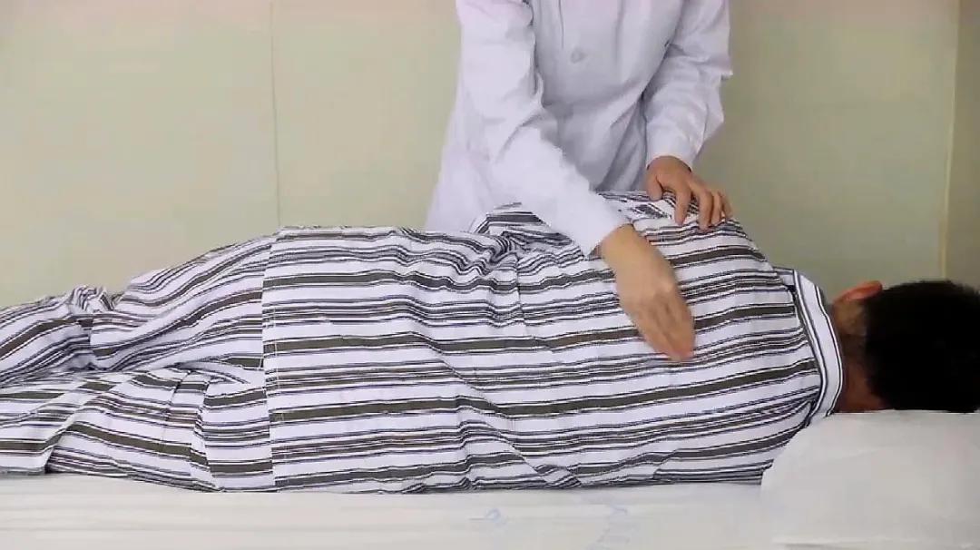 喉咙里有痰咳不出来小妙招,有痰咳不出来怎么快速排痰