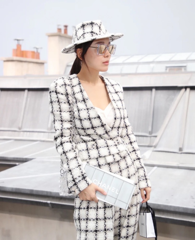 王思聪1000多万的衣服,王思聪三十万的衣服