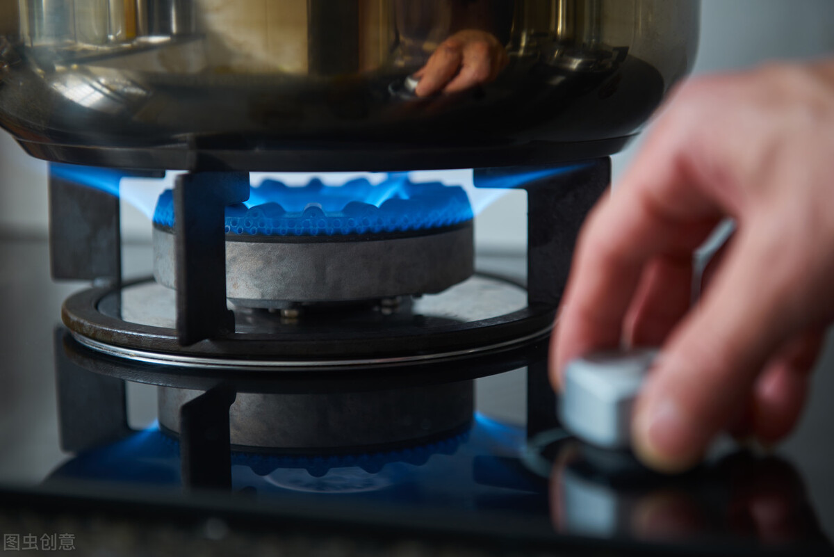换了一个燃气灶需要重新装吗,燃气灶好的和便宜的差别在哪