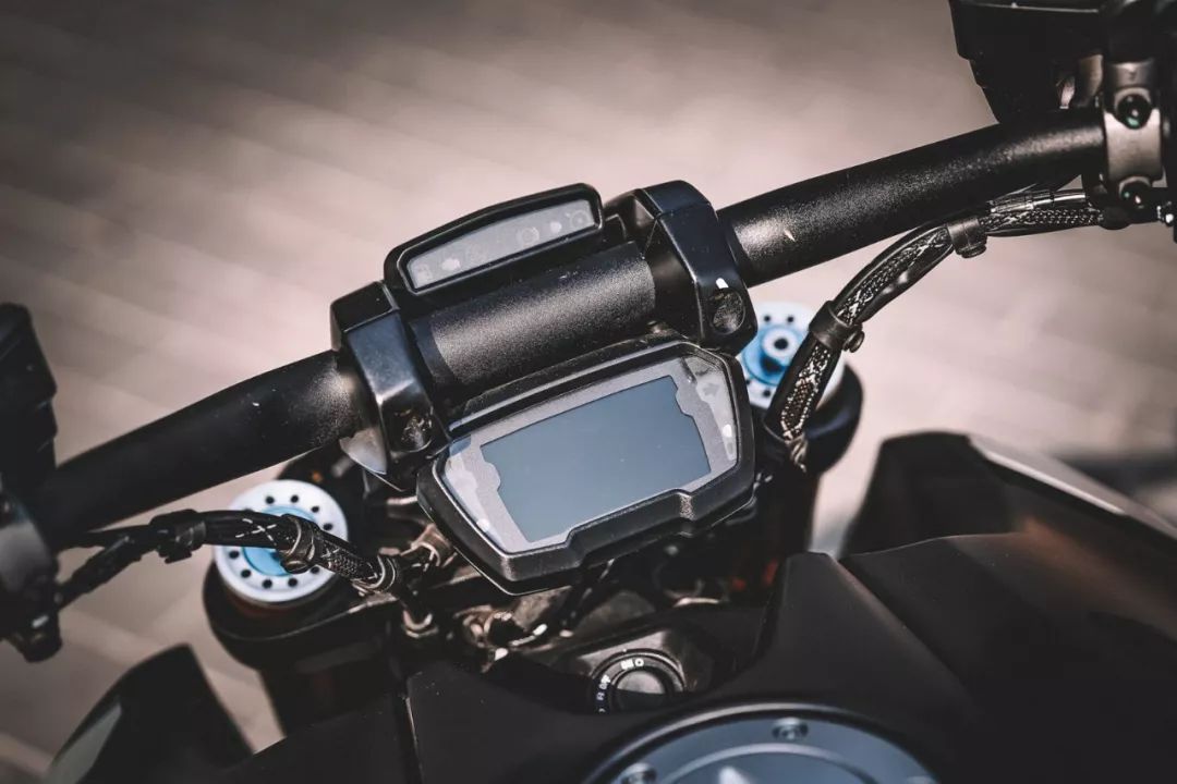 2022款杜卡迪1260s试驾,杜卡迪1260s是复古还是街车