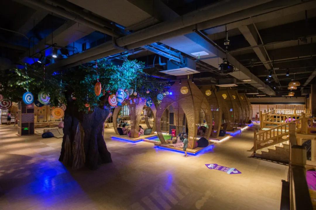 儿童汗蒸温泉儿童乐园,汗蒸大厅加儿童乐园图片