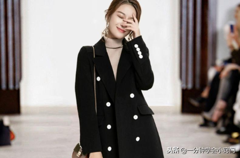 如何挑选男士羊绒大衣领子款式,什么样的羊绒大衣面料最好