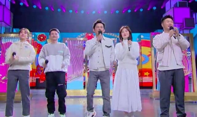 吴昕一年多少工资,吴昕收入高吗