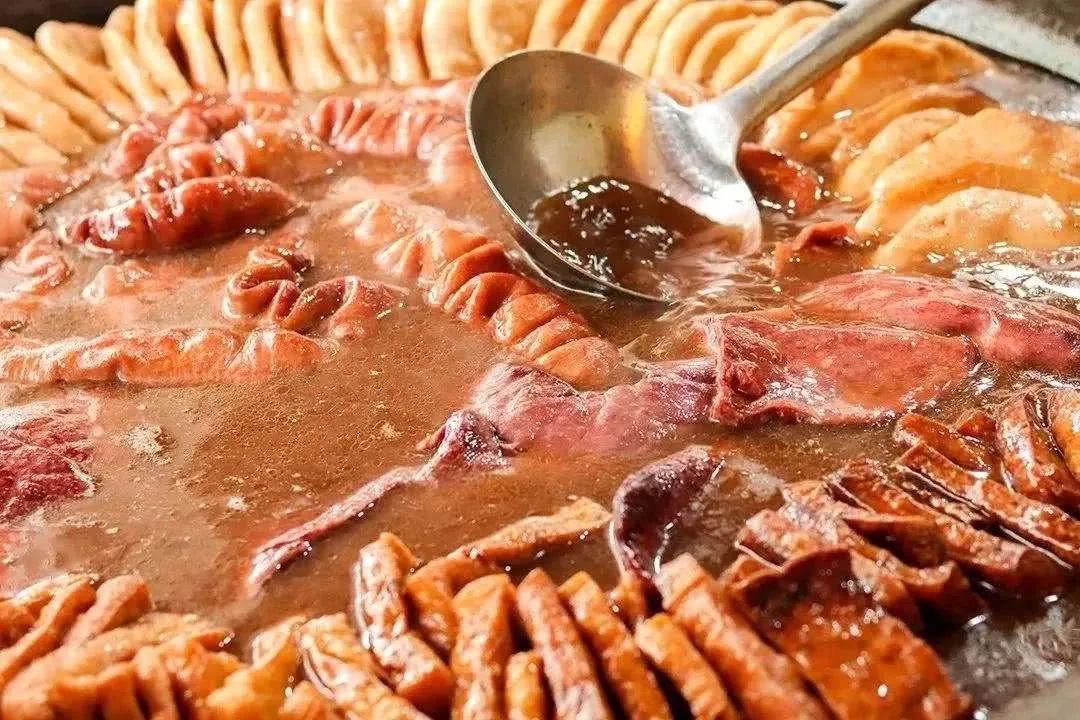 还没正式体验过“过早”、“吃早茶”的黄小厨，已经迫不及待了