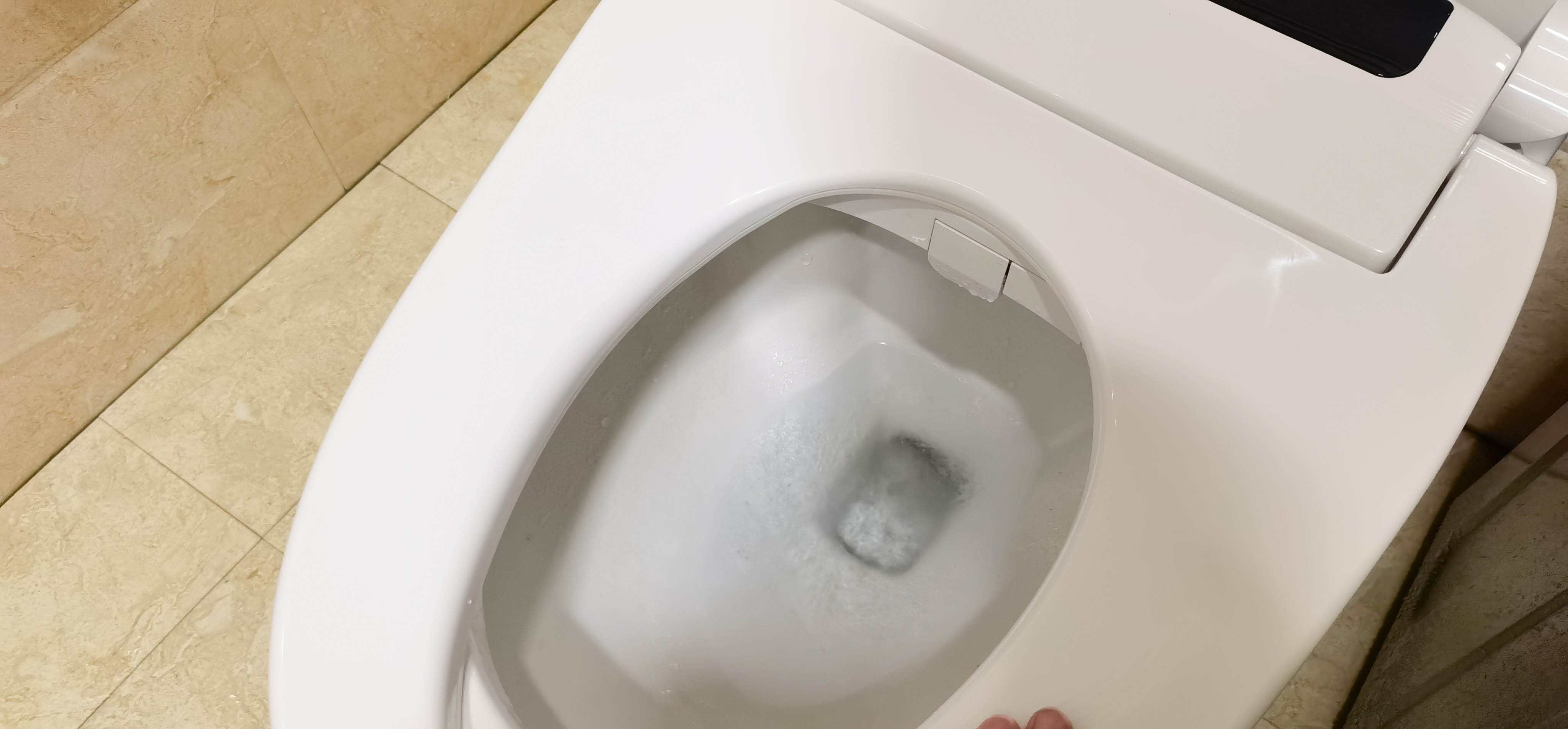 海尔智能马桶盖x3和v6哪个好,海尔智能马桶盖v117和v3对比