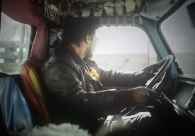 撞死了一只羊影评,撞死了一只羊主题分析