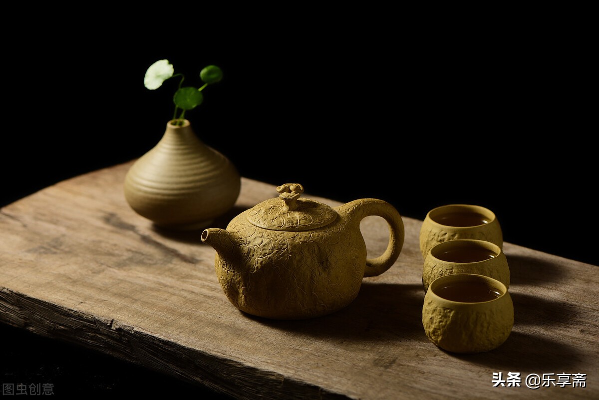 为什么紫砂壶价格相差这么大,传壶人紫砂壶为什么那么贵