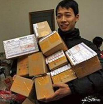 从学渣到年入百万的创业明星，抓住机遇，专科生也可以逆袭