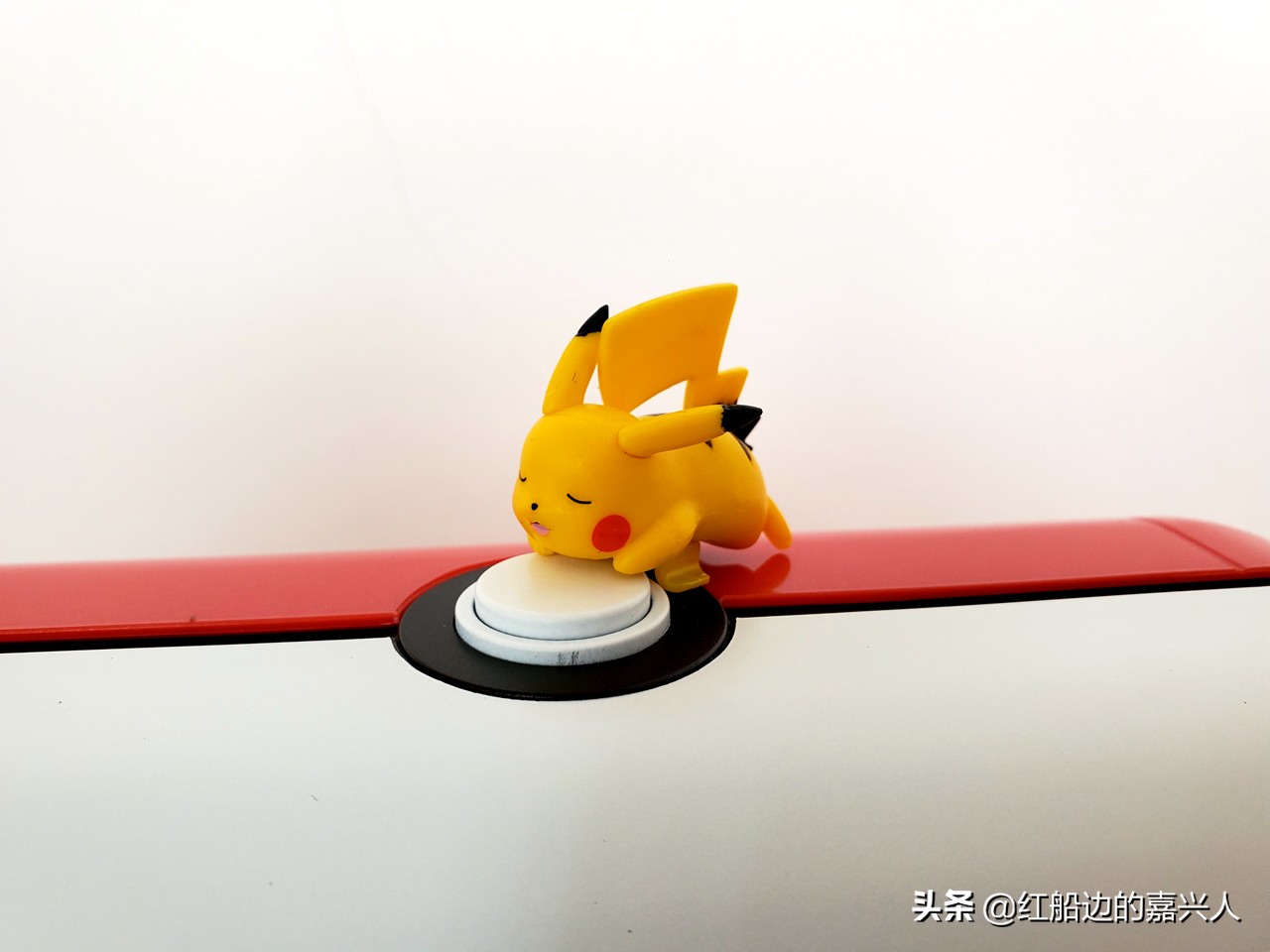 德国凌美钢笔皮卡丘限定,德国凌美皮卡丘钢笔套装