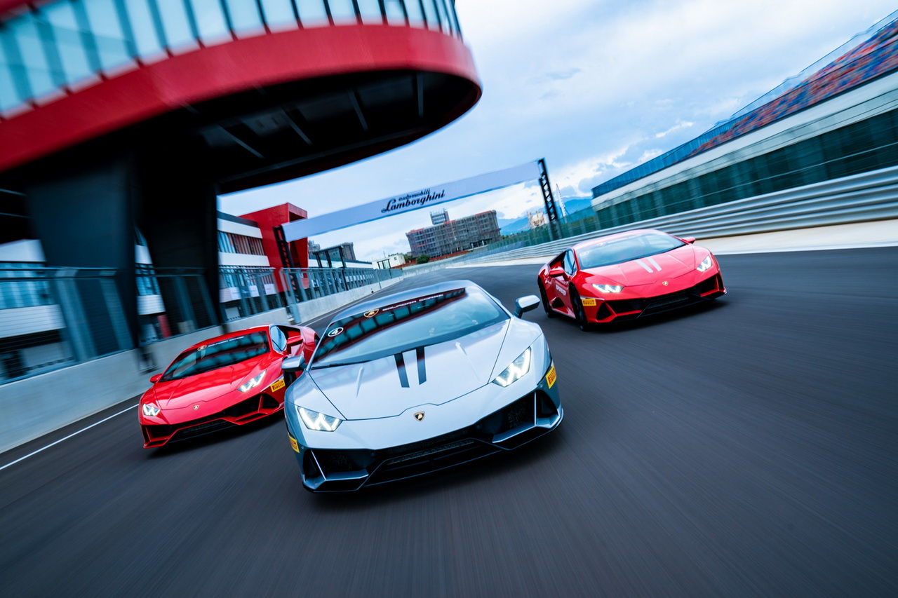 小牛飓风升级evo,飓风小牛飙车