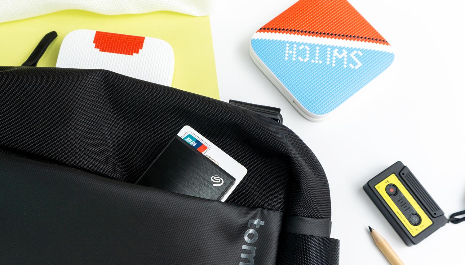 速度1030MB/s，却只有名片大小？希捷铭系列移动固态硬盘