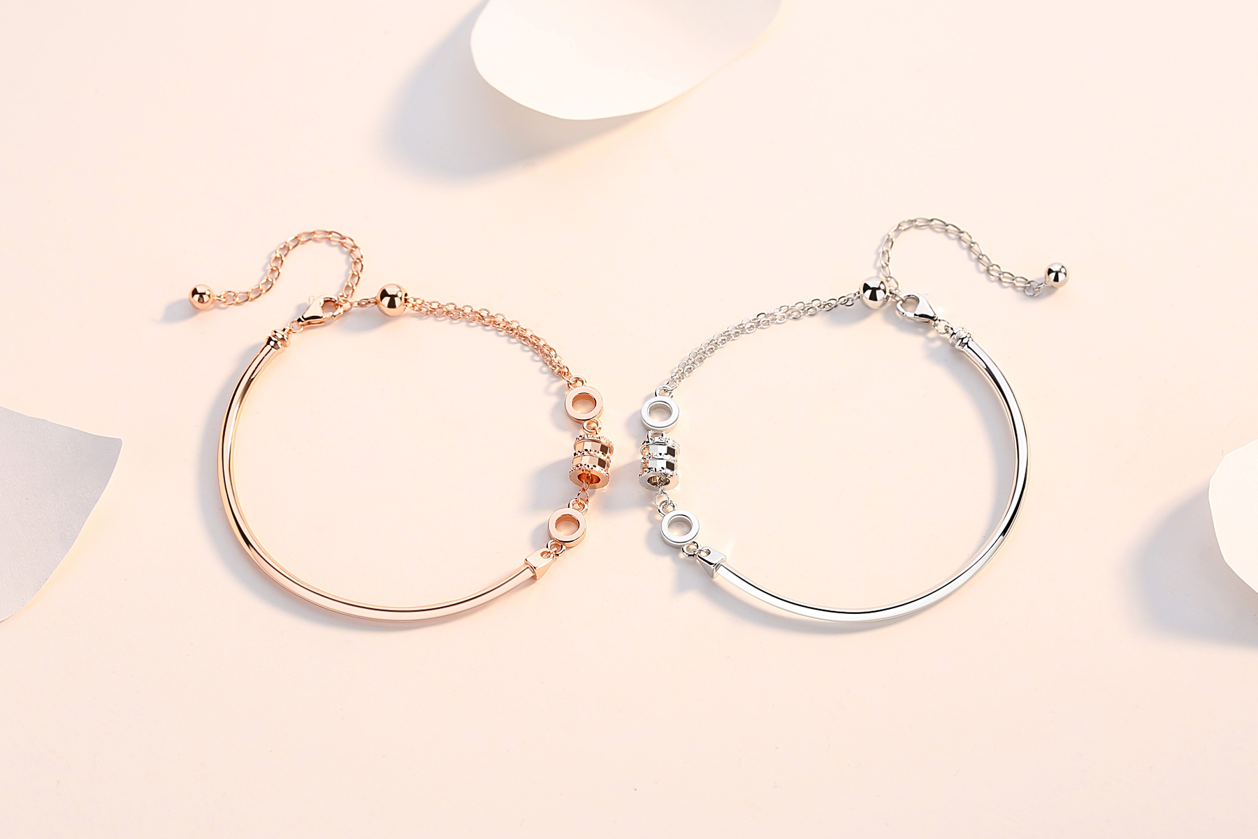 晶莹剔透的手链好看又时尚,低调而不失奢华的手链