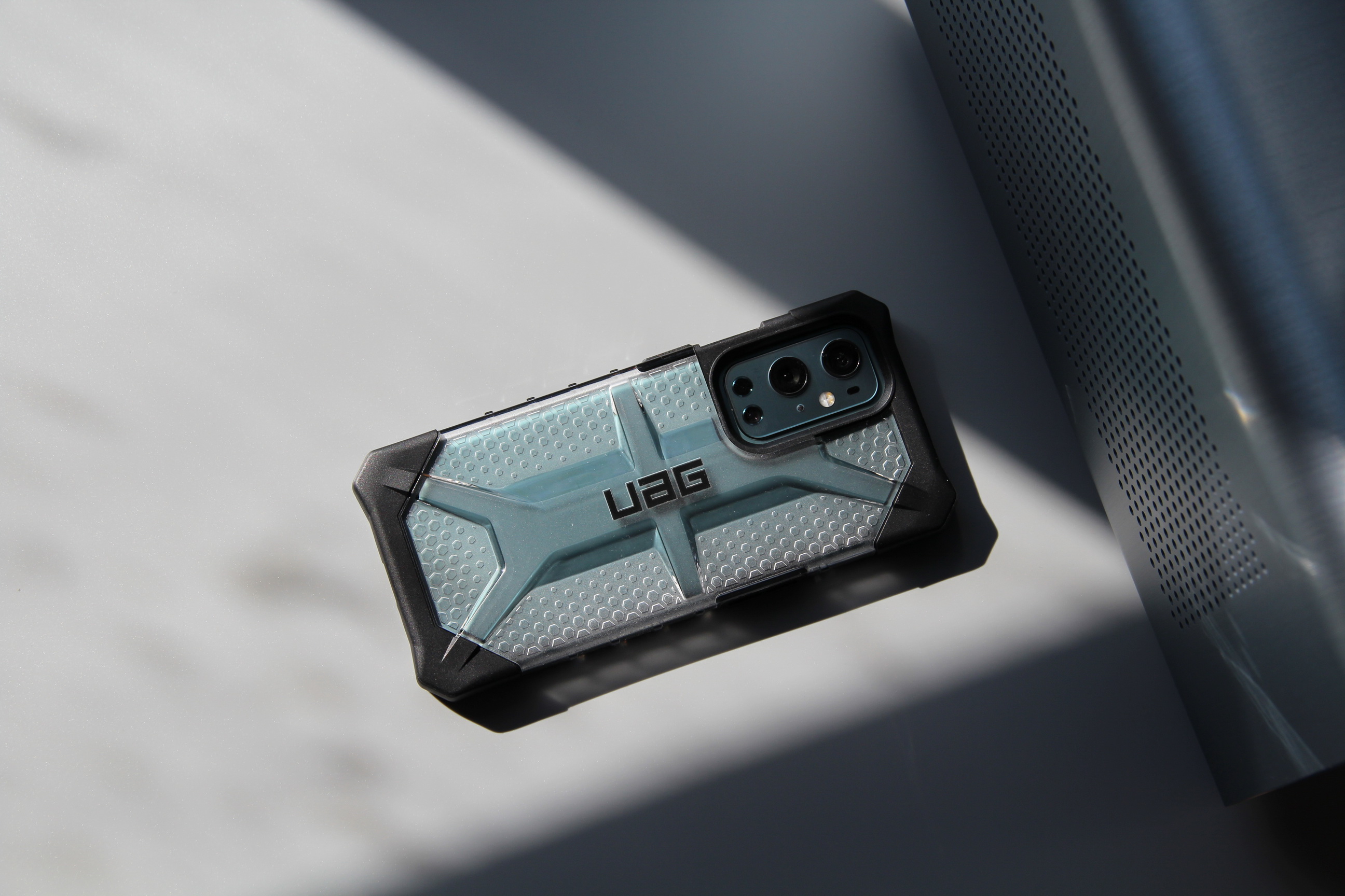 手机换屏价格高的和低的有啥区别,手机在官方换屏还值不值得买