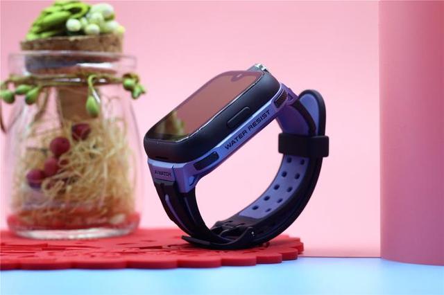 千元以上旗舰款儿童手表PK:小寻MAXPro与小天才Z6,谁更出色?