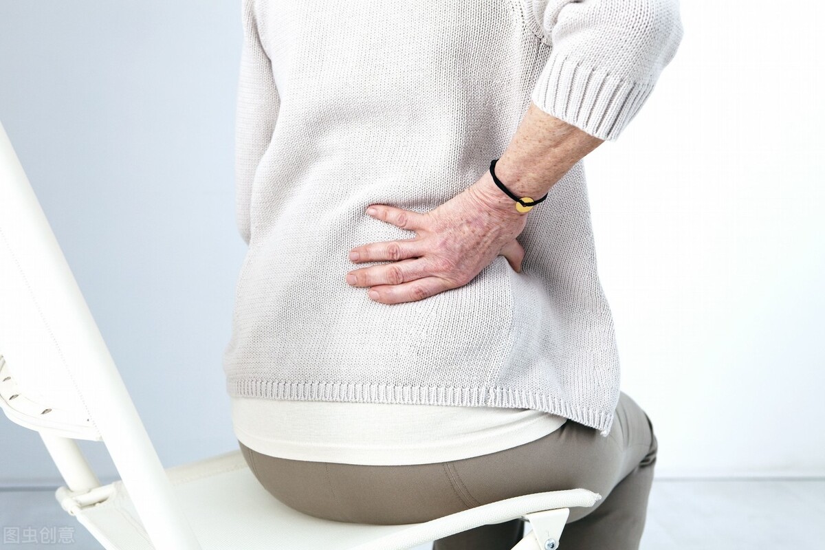 老人风湿痛风怎么治疗,老人风湿关节炎痛怎样治疗