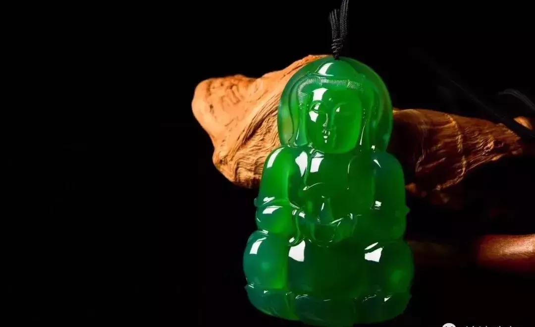 买翡翠如何避免走弯路,买翡翠手镯小技巧