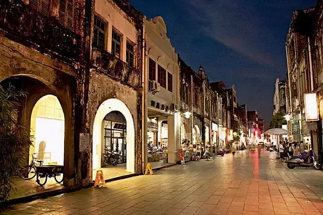 北海涠洲岛火山国家地质公园观赏,游览北海涠洲岛火山口地质公园