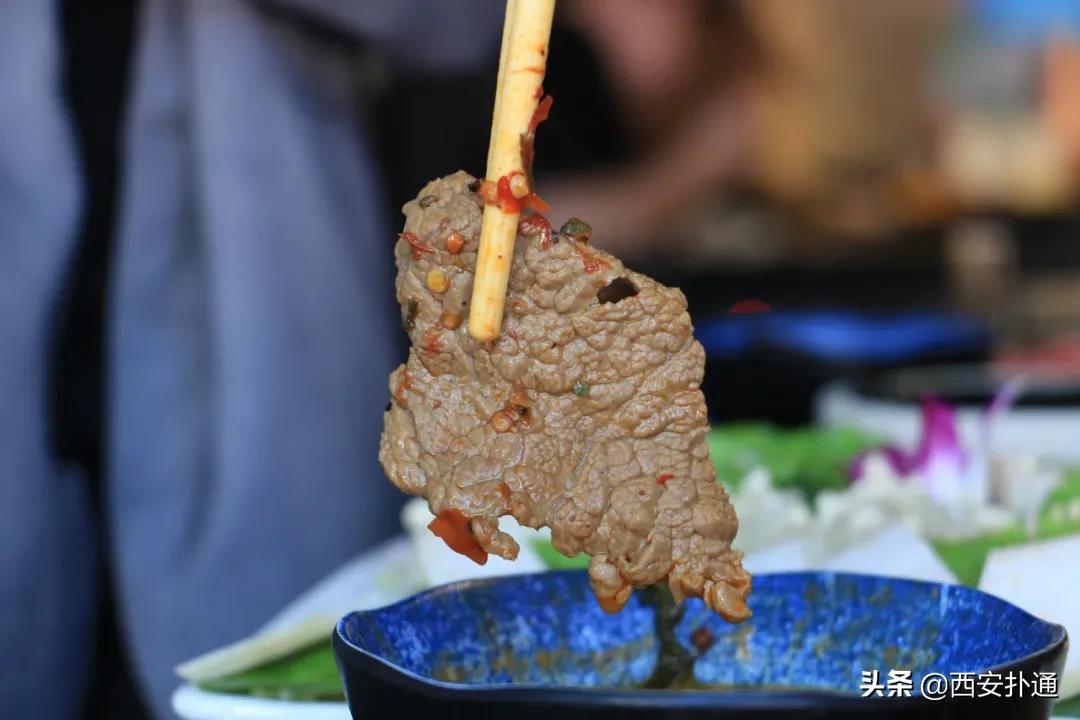 西安城墙下的铜火锅,西安城墙底下的羊肉泡馍