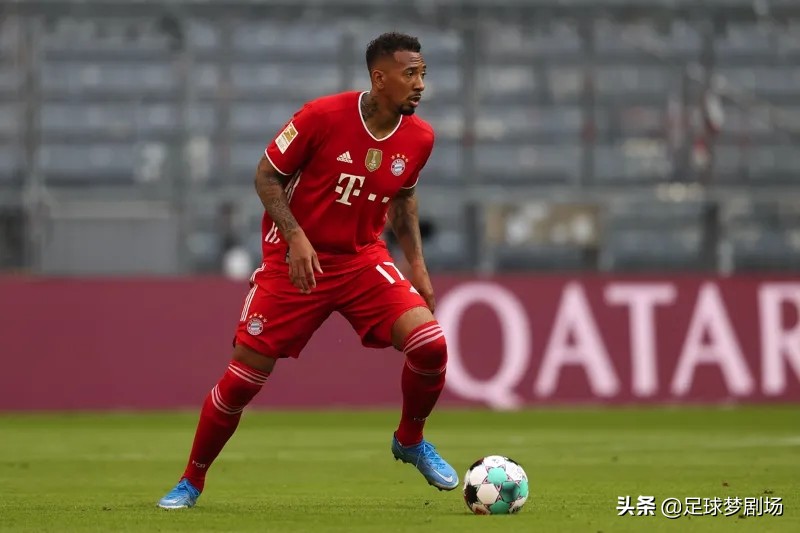 不只有梅西，同样成为自由身的八位知名球员