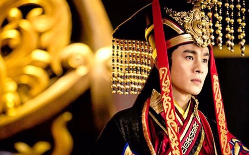 李世民最后为啥害怕李渊,李世民后期是如何控制住李渊的